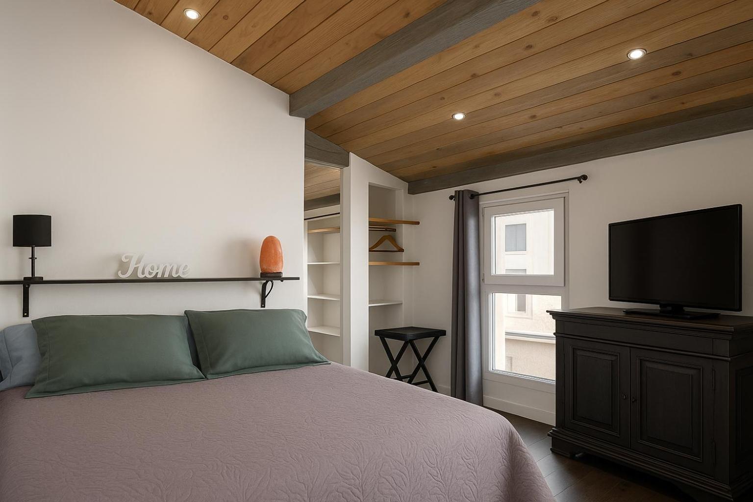 Insolite Studio -La Tour Des Templiers- Montfrin Exterior foto
